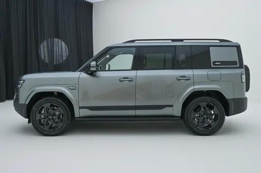 比亚迪又出狠货？这款SUV能卖爆！15万预算，大五座硬钢路虎卫士