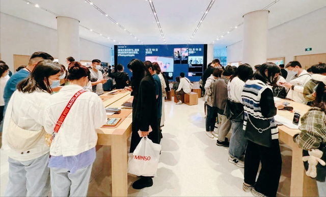 关税只是借口？苹果可能正在悄悄试水，国行版iPhone16突然涨价