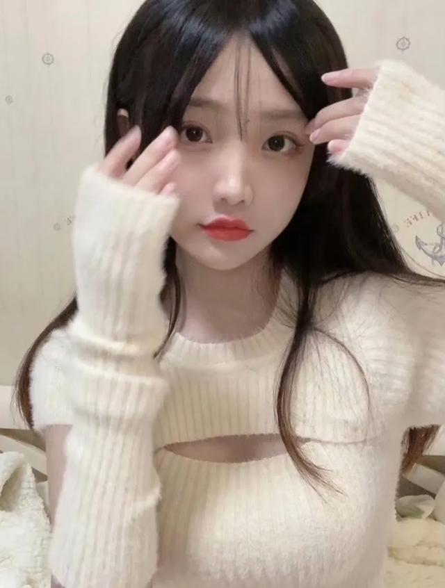 清纯可爱博主:妍子kenko