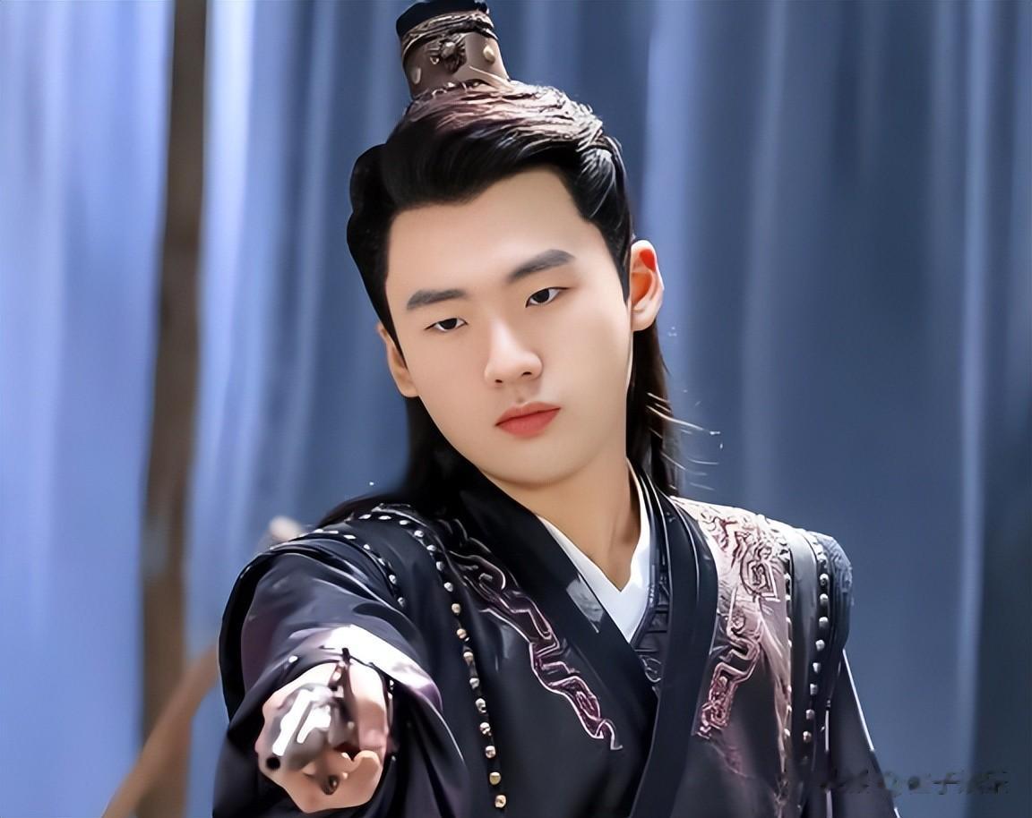 有点尴尬!29岁郭麒麟,新片三天票房656万,观众的评价一针见血