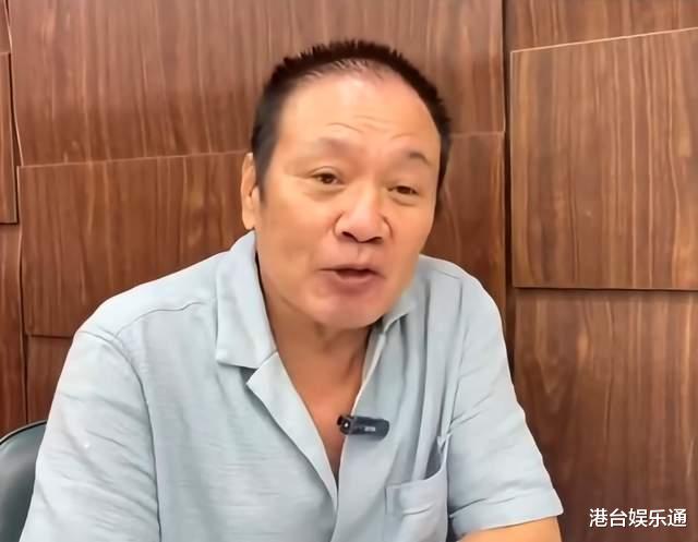 罗莽回应失联：陪女友回四川，手机钱包被偷，心情差没联系人