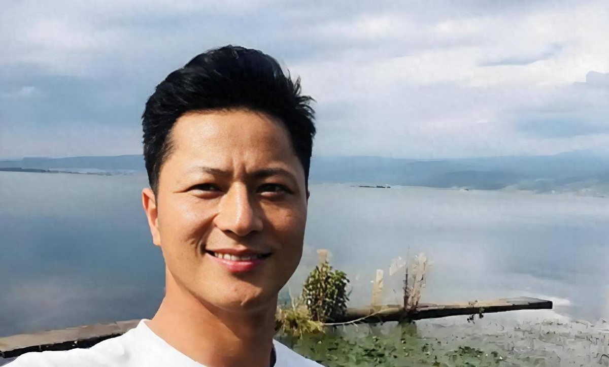 林江国：他颜值不输靳东，演技不输张译，演了83部戏却没红！