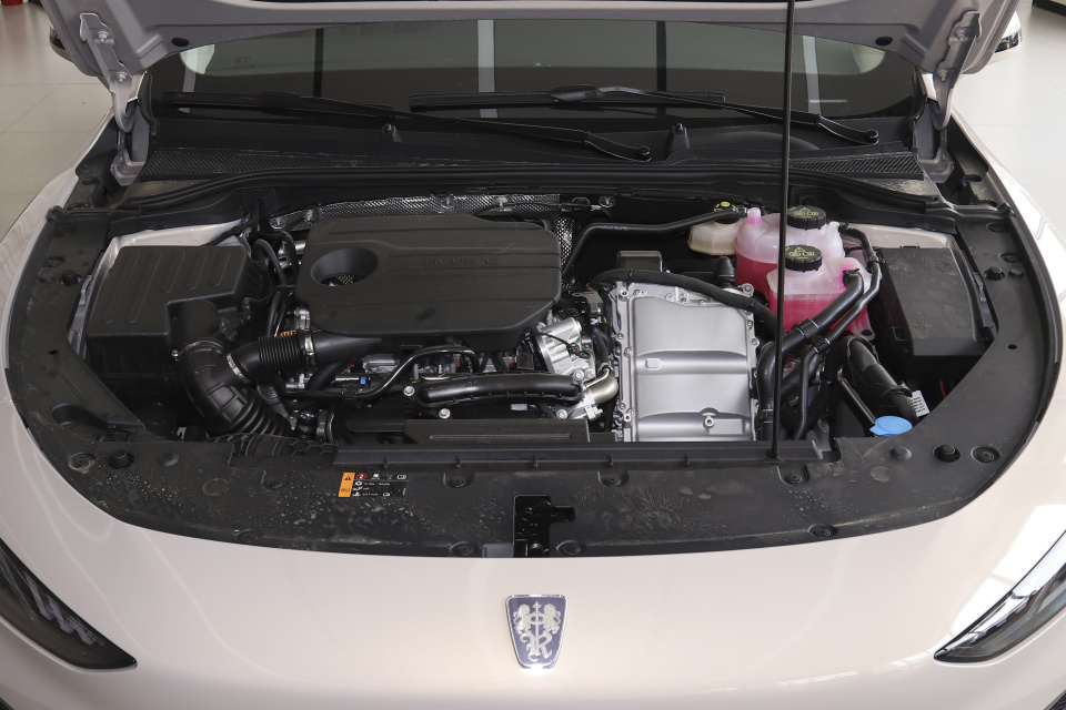 续航1400km，“零自燃”终身质保，补贴后仅售8万多，还要啥比亚迪？