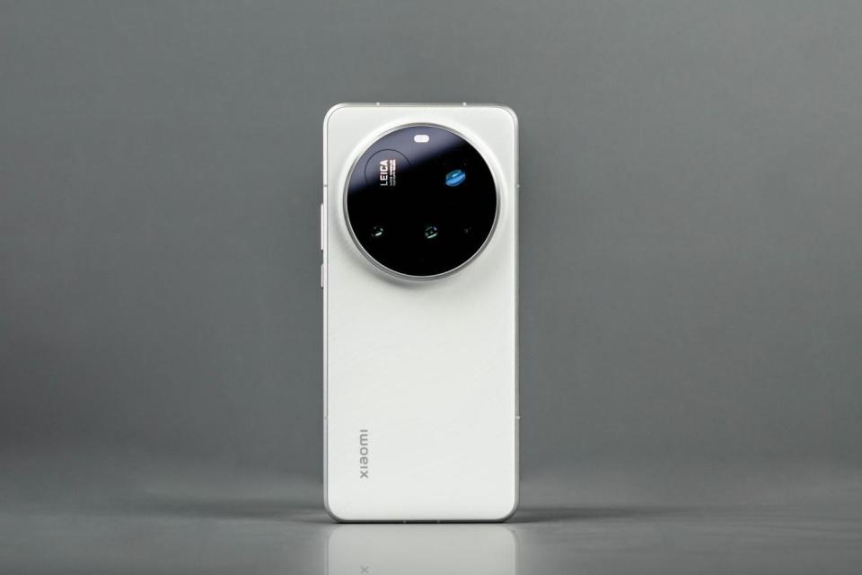 小米豁出去了,6000mAh+2K屏+8K视频,高端“机皇”终于跌至新低