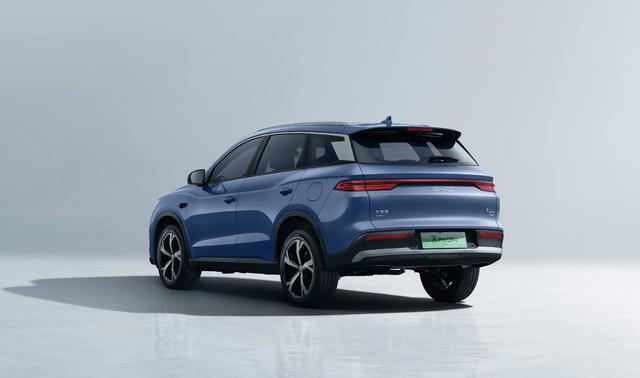 2025款宋Pro DM——全面解析:外观、内饰与性能的革新突破