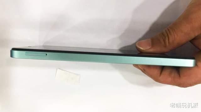 5200mah大電池支持金標防摔，這款國產榮耀百元機，就是耐用