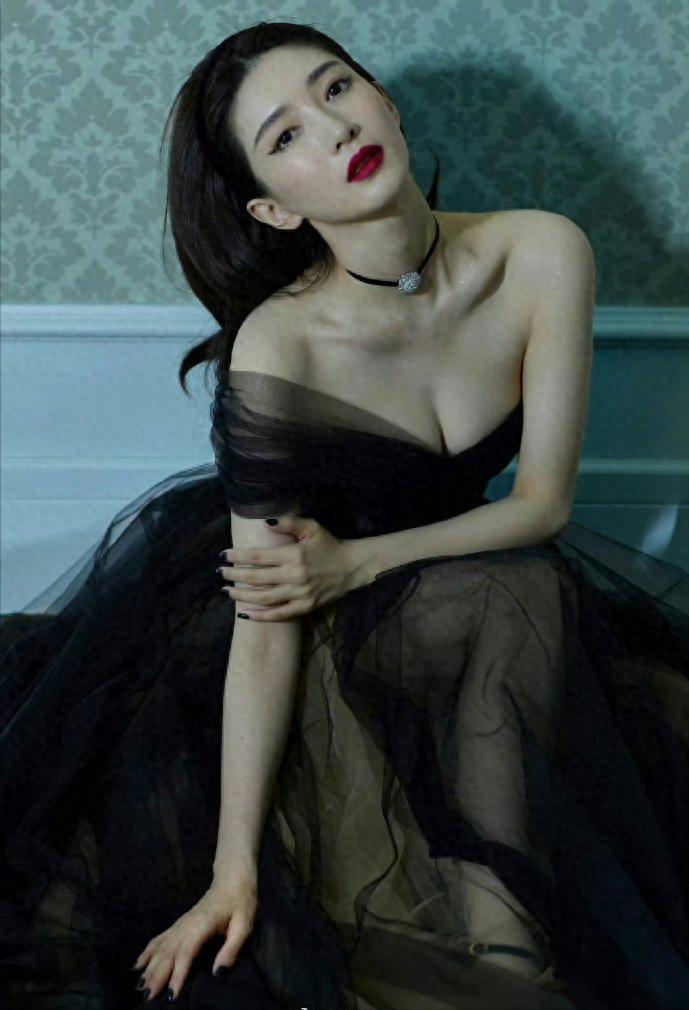 江疏影身材辣到犯规，为什么还没男友？全网直男都急疯了！