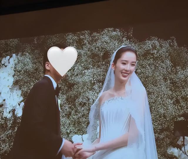 房祖名出狱后韩国近照曝光！他剃了寸头，最爱的女人早已是人妻