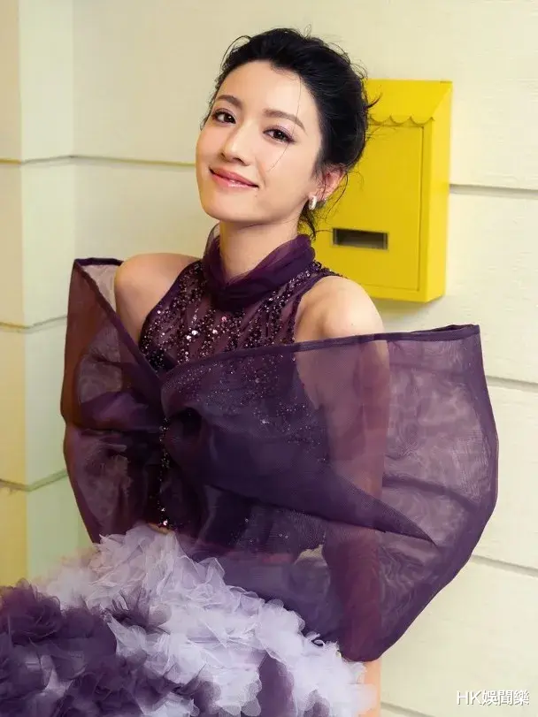 惨遭雪藏2年没剧拍！TVB视后暗示终于有新角色，曾陷假学历、假车牌风波