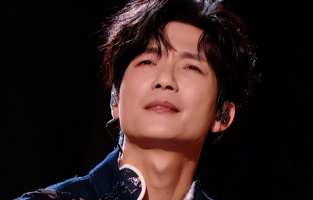 《歌手2025》接近尾声,2人成功镀金,3人不如不来,1人注定昙花一现