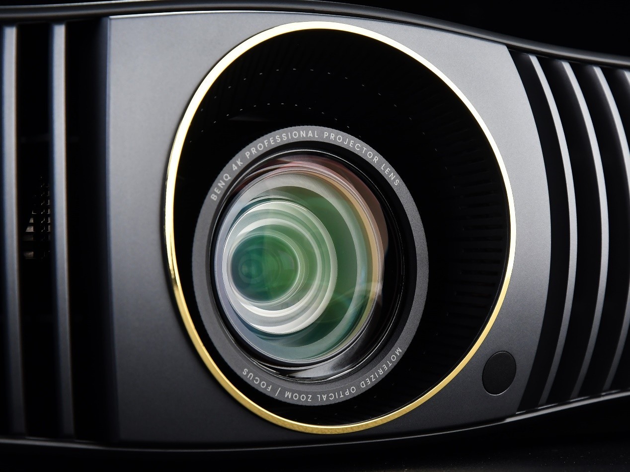 明基W6050實測：從THX認證到動態逐幀映射 高端家庭影院該有的樣子