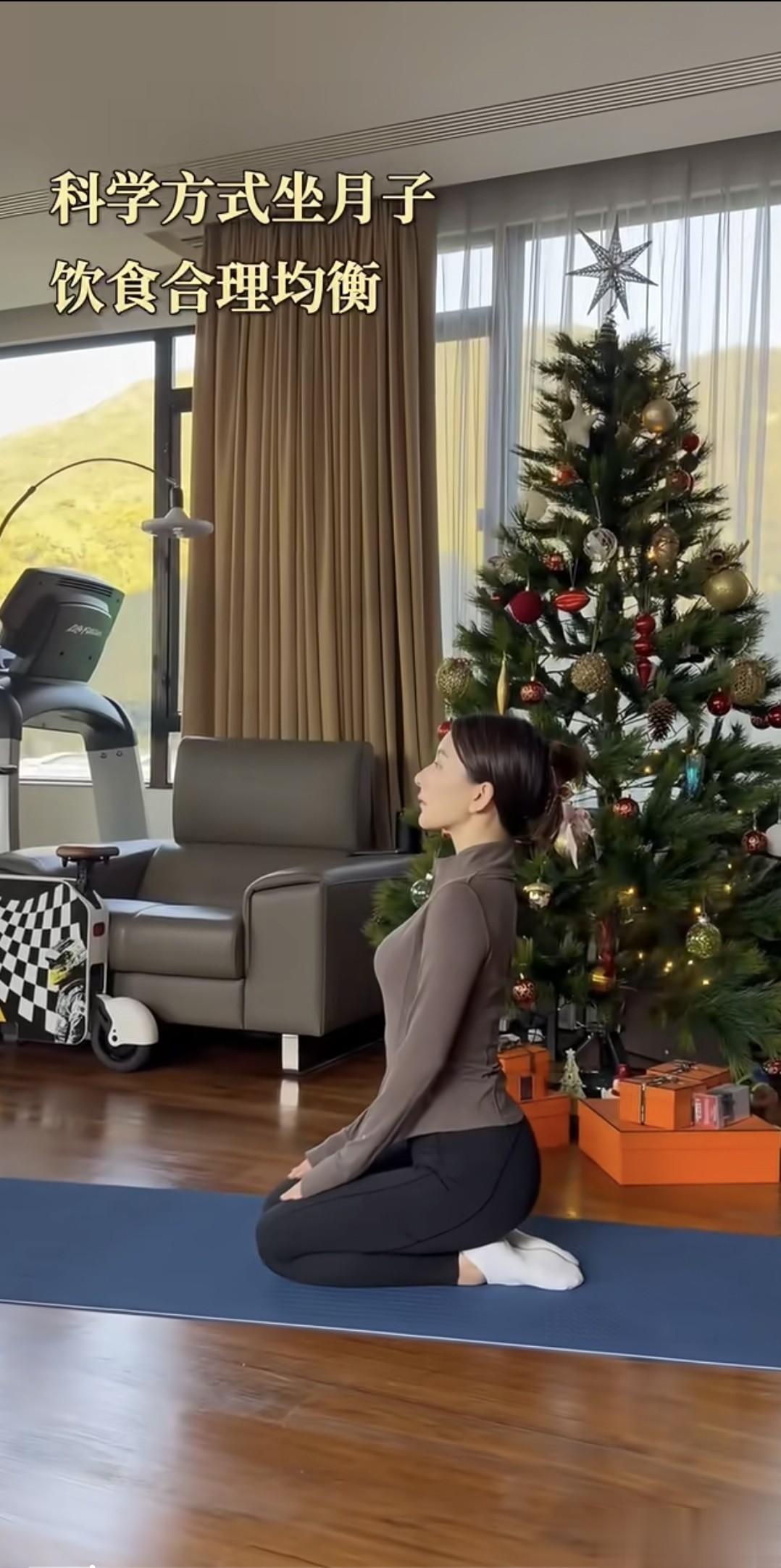 方媛趴婴儿车陪3胎女儿聊天，郭富城给老婆每餐5个菜，吃得真好！