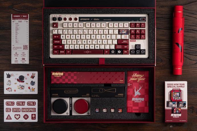 鷹角網絡與八位堂聯名推出Retro 87復古鍵盤新春套裝，售價499元