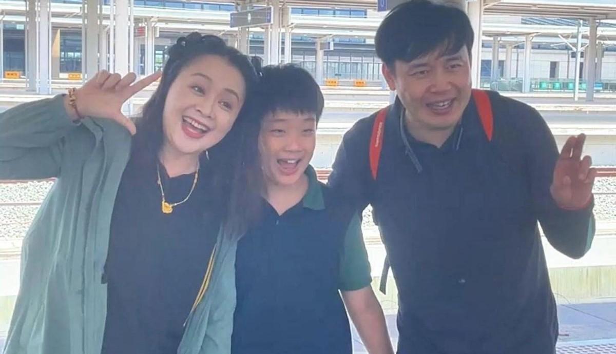 《六姊妹》这部剧里，他俩竟然是两口子？！这波狗粮我先干为敬！