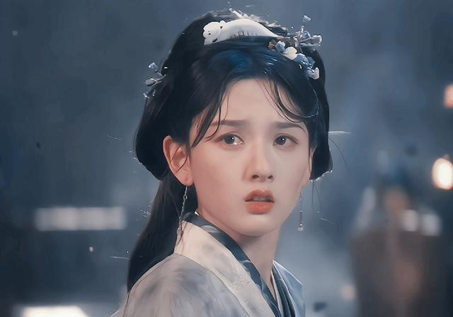 热搜爆了!曝顶流女星与导演同居,嫁豪门女星净身出户,娱圈真乱