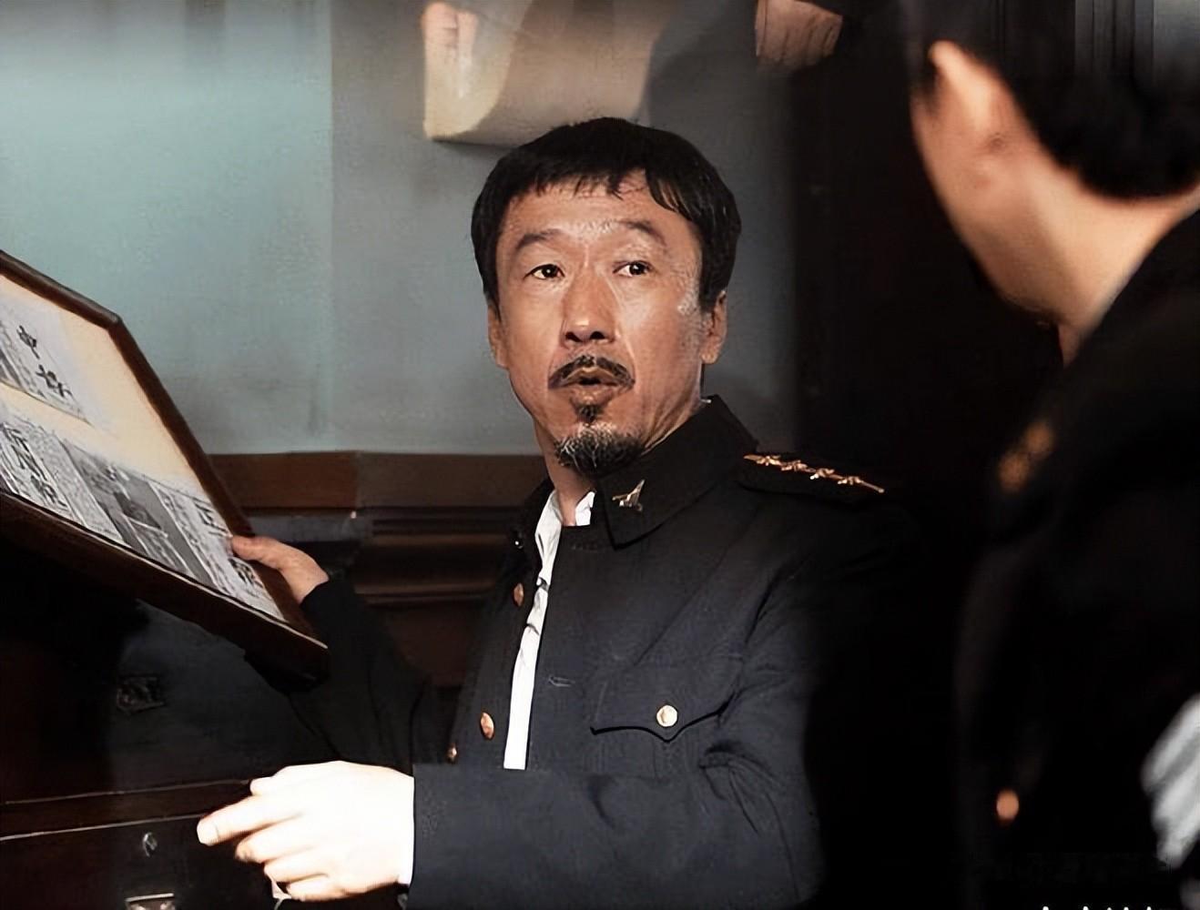 终于熬出头！出道19年没火，如今演《老舅》红了，儿子也为他争光