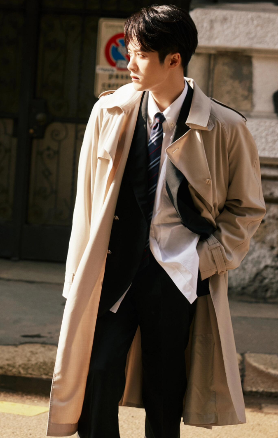 看完33岁肖战和34岁檀健次秀场生图，才彻底明白，什么叫顶级骨相