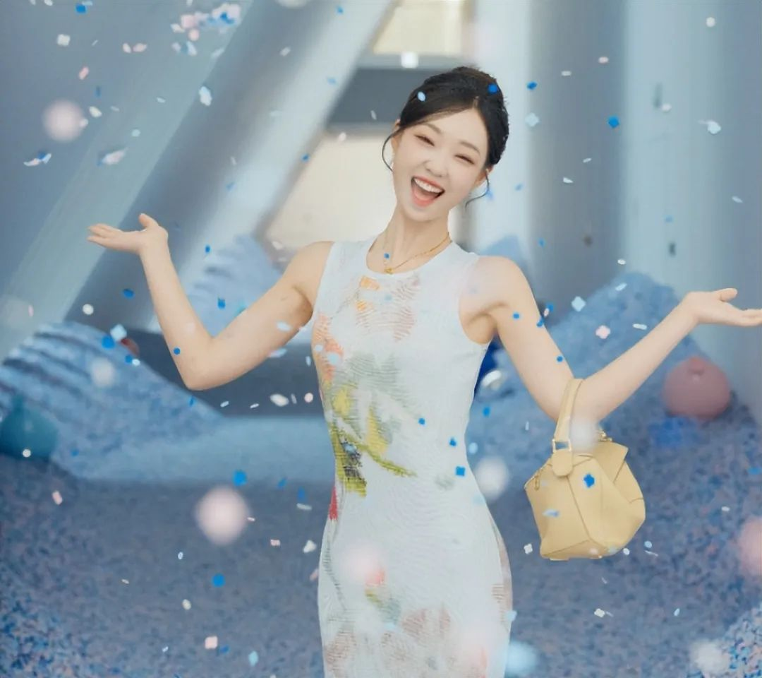 《浪姐6》成团后:李晟带老公综艺接不停,舞台女王却成商务散兵