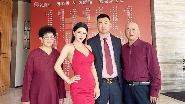 41岁港星官宣退出娱乐圈！嫁山东农民工，席开26桌每桌都有主副陪