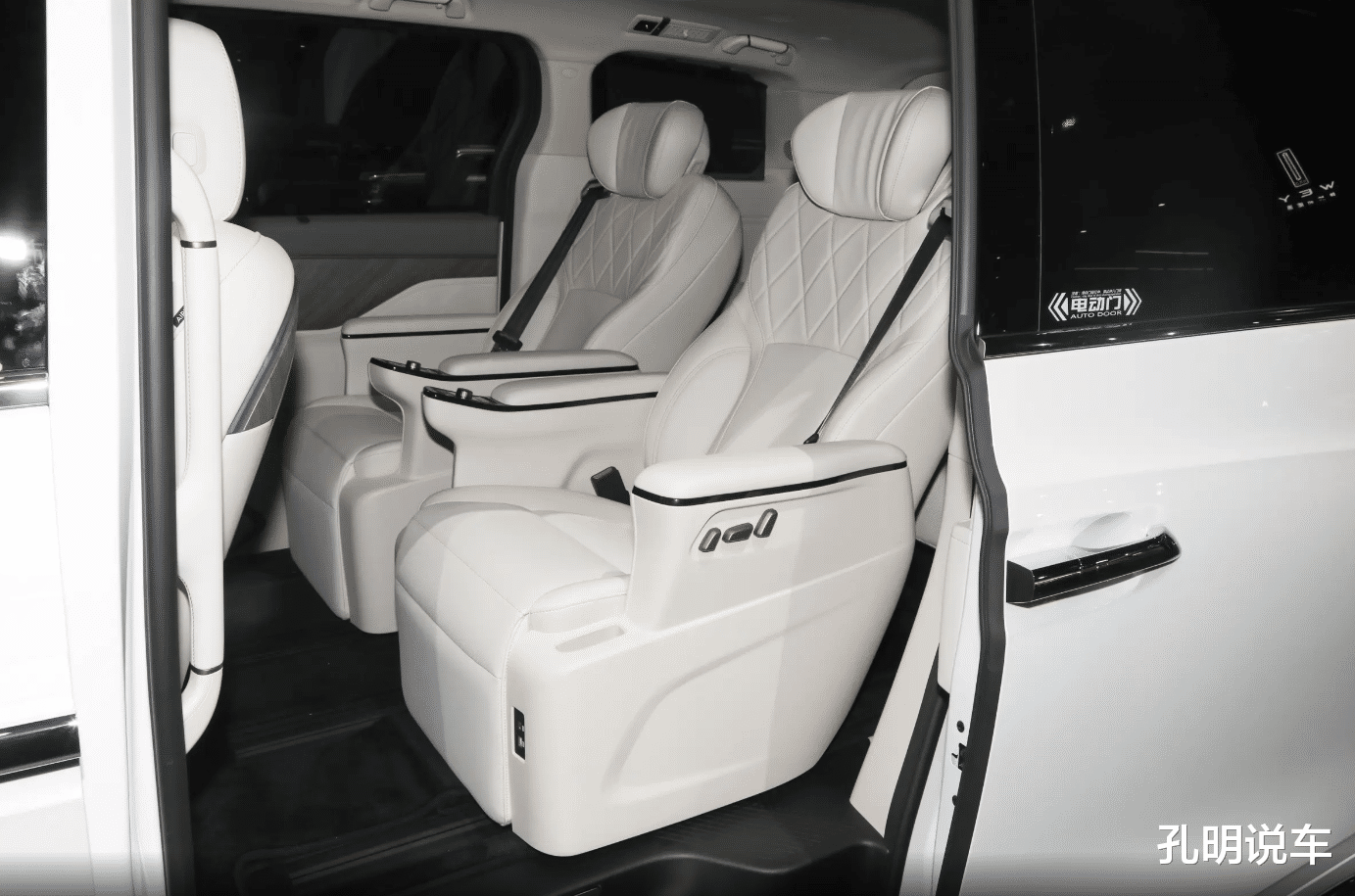 高山7预售28.98万不低调，但长城MPV配置有诚意，家用场景再等等？