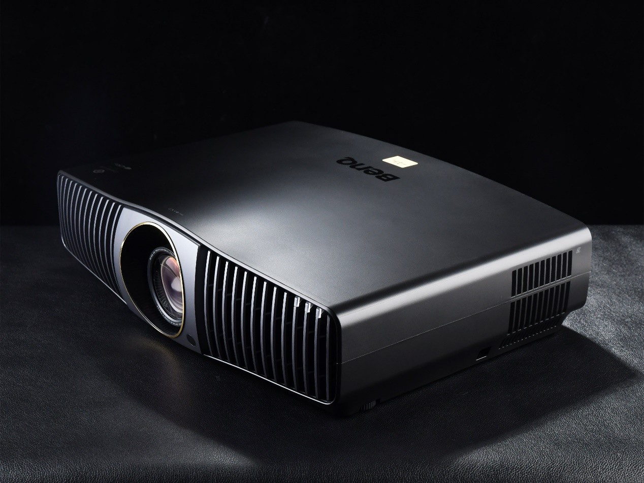 明基W6050實測：從THX認證到動態逐幀映射 高端家庭影院該有的樣子