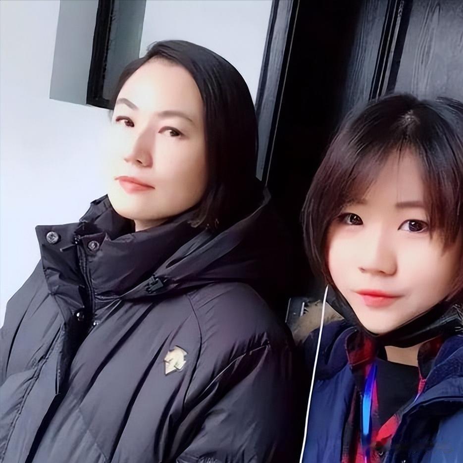 窦唯也没想到，离婚12年，当年和高原生下的女儿，已开始给他长脸