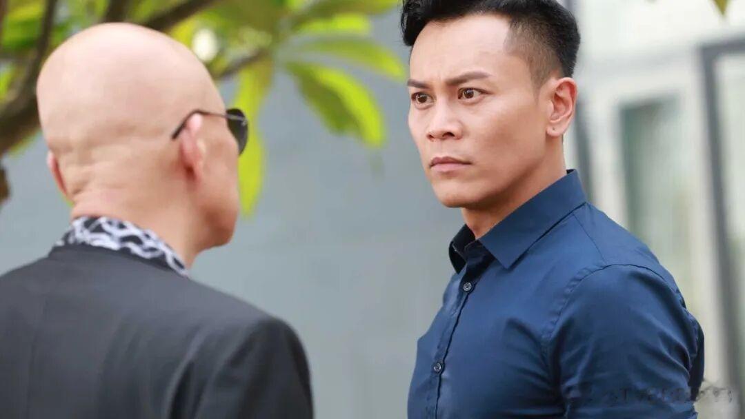 突然暴瘦面黄！49岁TVB男星疑健康亮红灯，离巢北上拼命工作赚钱