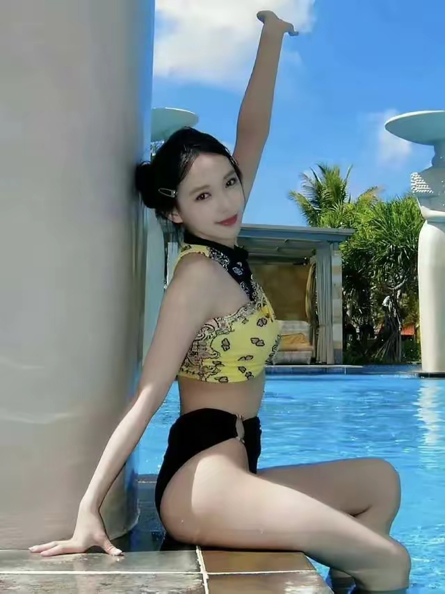 程潇,好身材藏不住,美的优雅大气