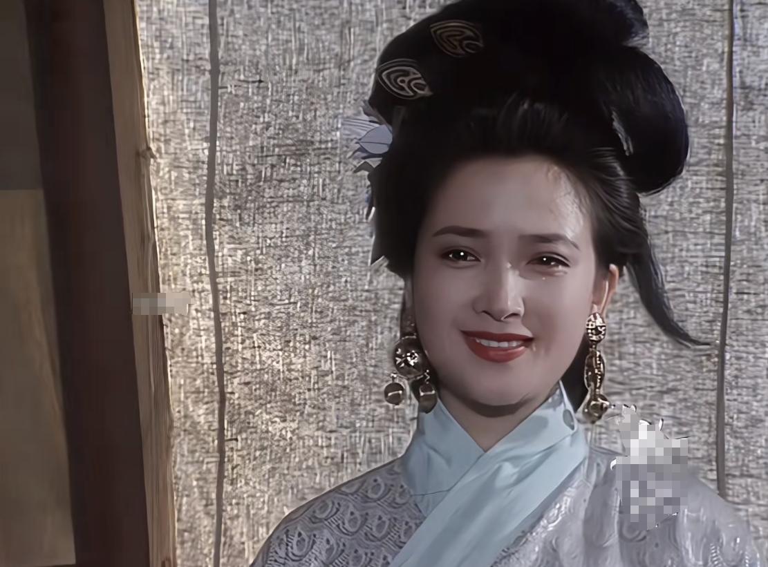 何晴生前在粉丝群的最后一段音频曝光，生前教给年轻演员重要一课