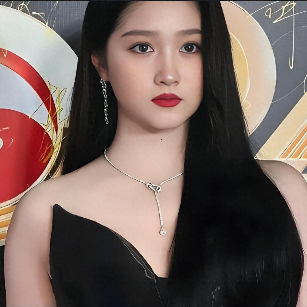 鹿晗做梦也没想到，关晓彤仅用八个字，竟意外撕碎了他最后的体面