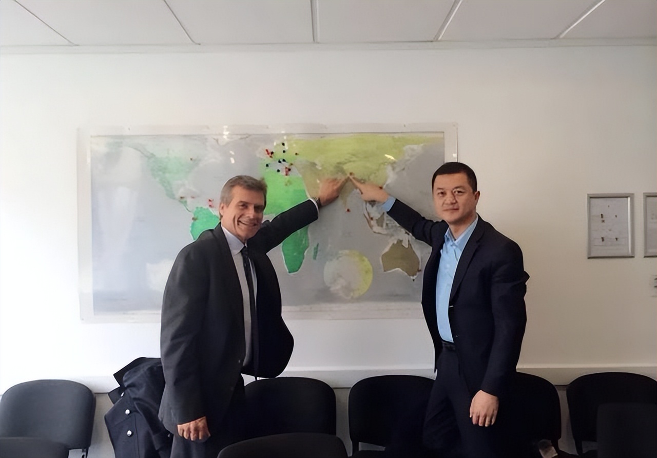 李亚鹏友人记录他眼中的李亚鹏与李嫣,附多张未向外公布过的照片