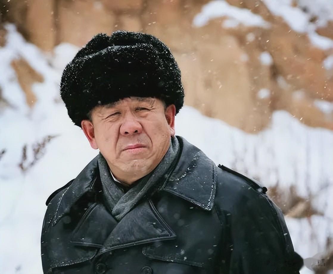 原来他俩是夫妻,家里家外老婆是领导,68岁住大别墅仍坚持拍戏