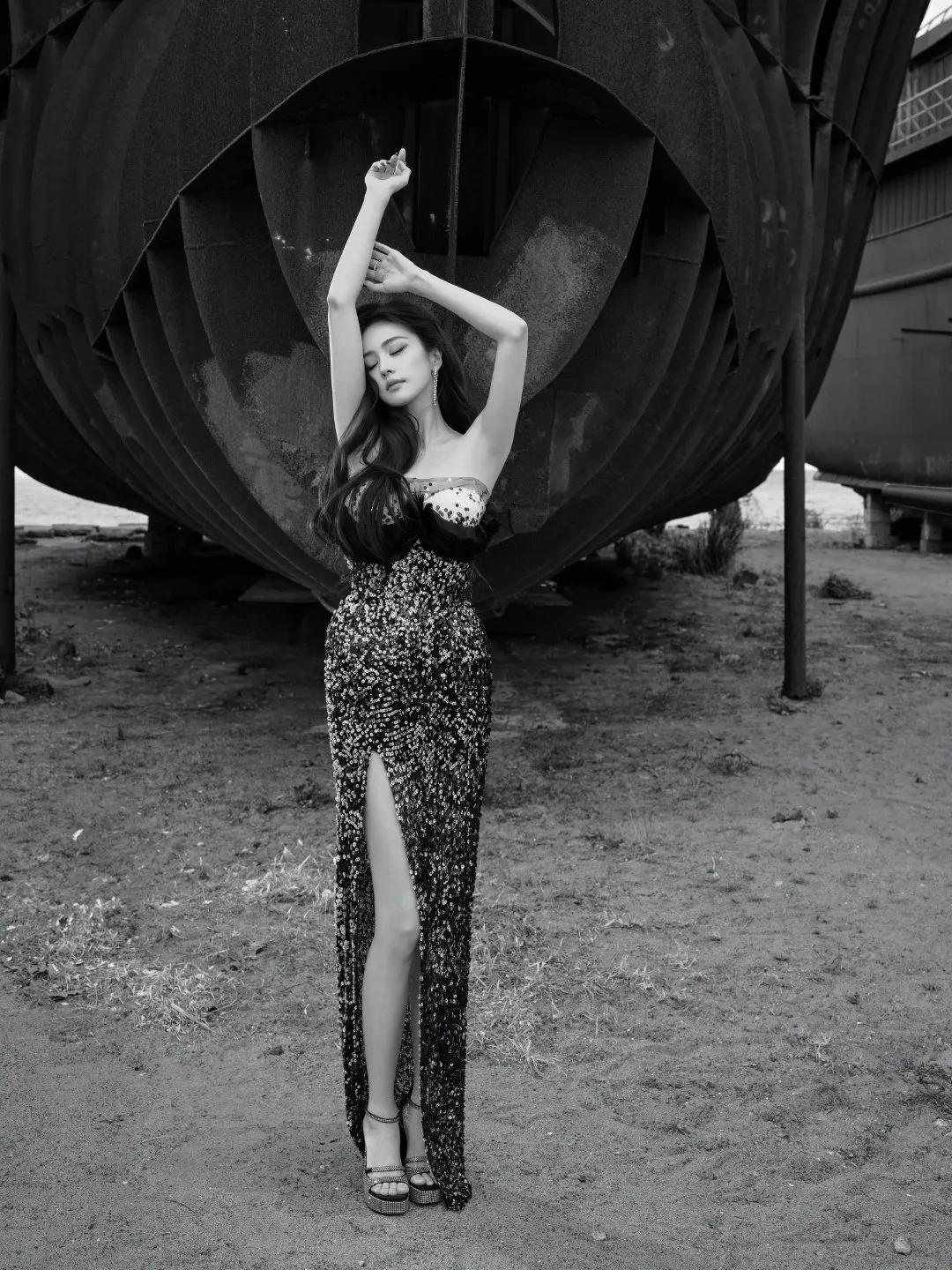 白鹿 一袭Ulyana Sergeenko 2025春夏高级定制系列礼服即将亮相