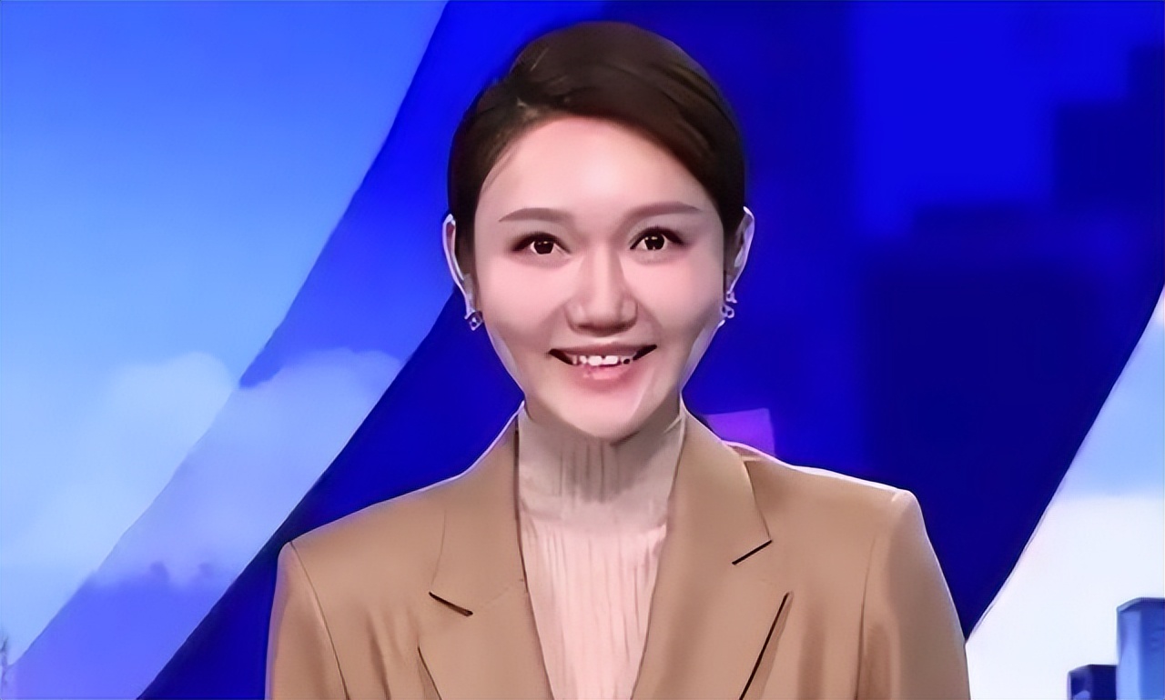 尼格买提也没想到,36岁龙洋再次让主持界刮目相看,李咏说对了