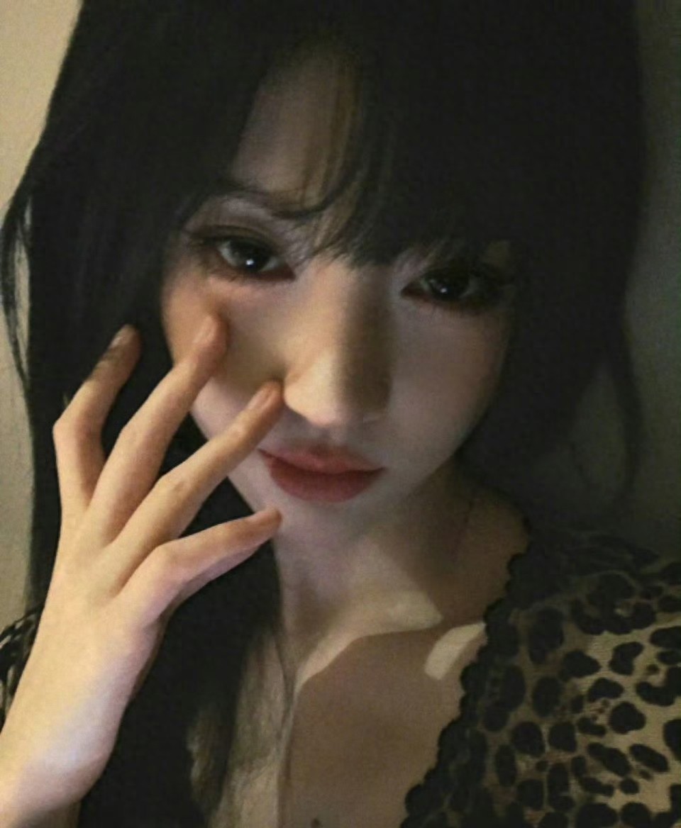 1.39亿收入VS伪造签名？鞠婧祎合约大战：撕开内娱收入的争议裂缝