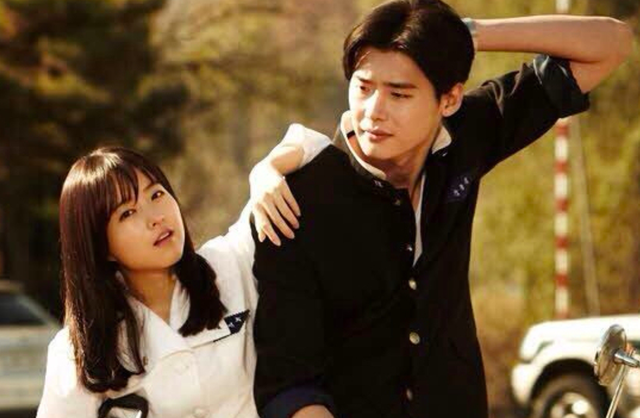 她被称为南韩史上“最强童颜” 是手握超多爆剧人气超强的90花