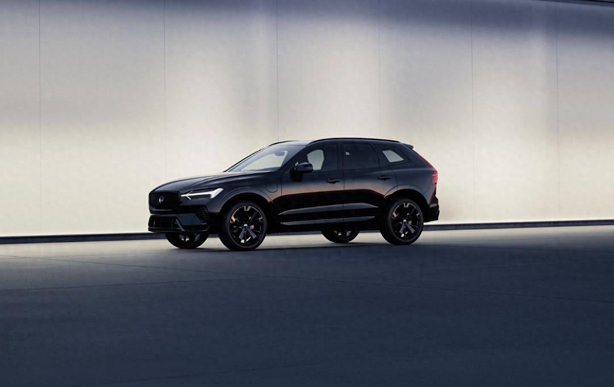 沃尔沃推出XC90 Black Edition 部分配件黑化 四种车色可选