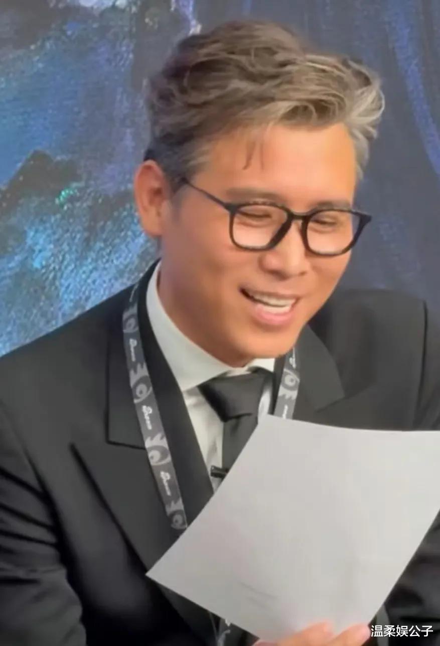 于正这回要笑醒!《凡人修仙传》扫楼,风头全被一米七的赵晴抢走