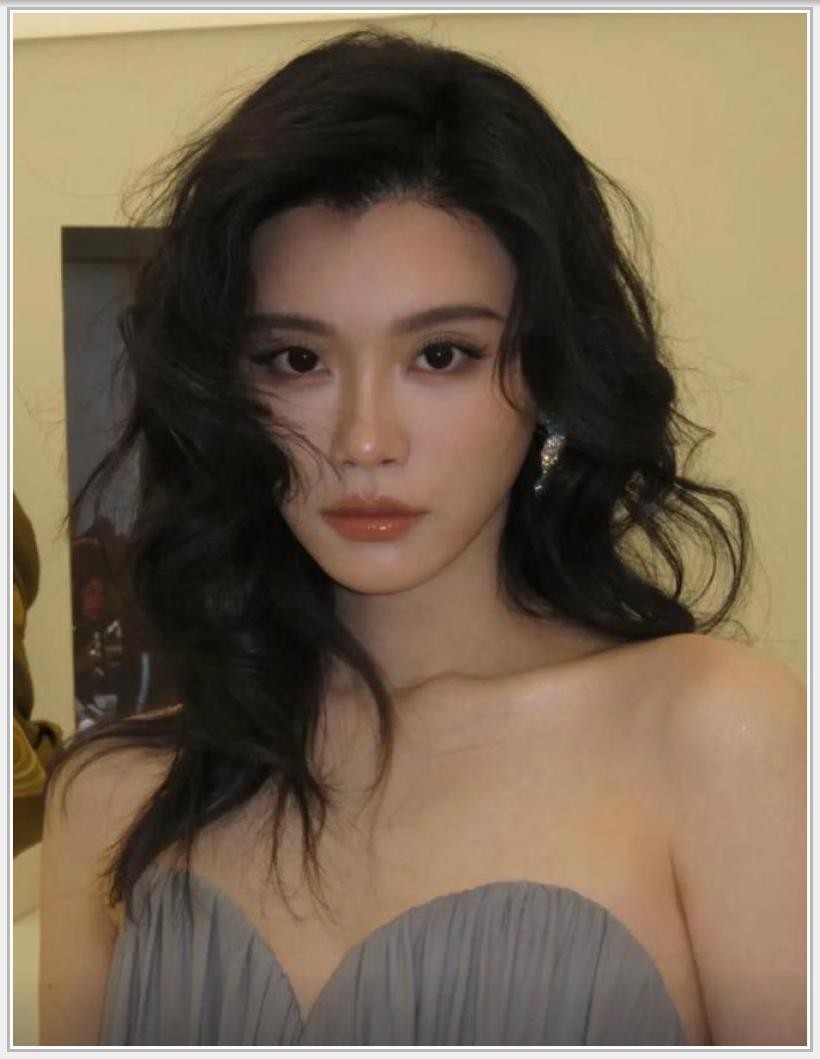 BY2妹被曝收天价封口费!何猷君旧照引热议,四太反对早有苗头