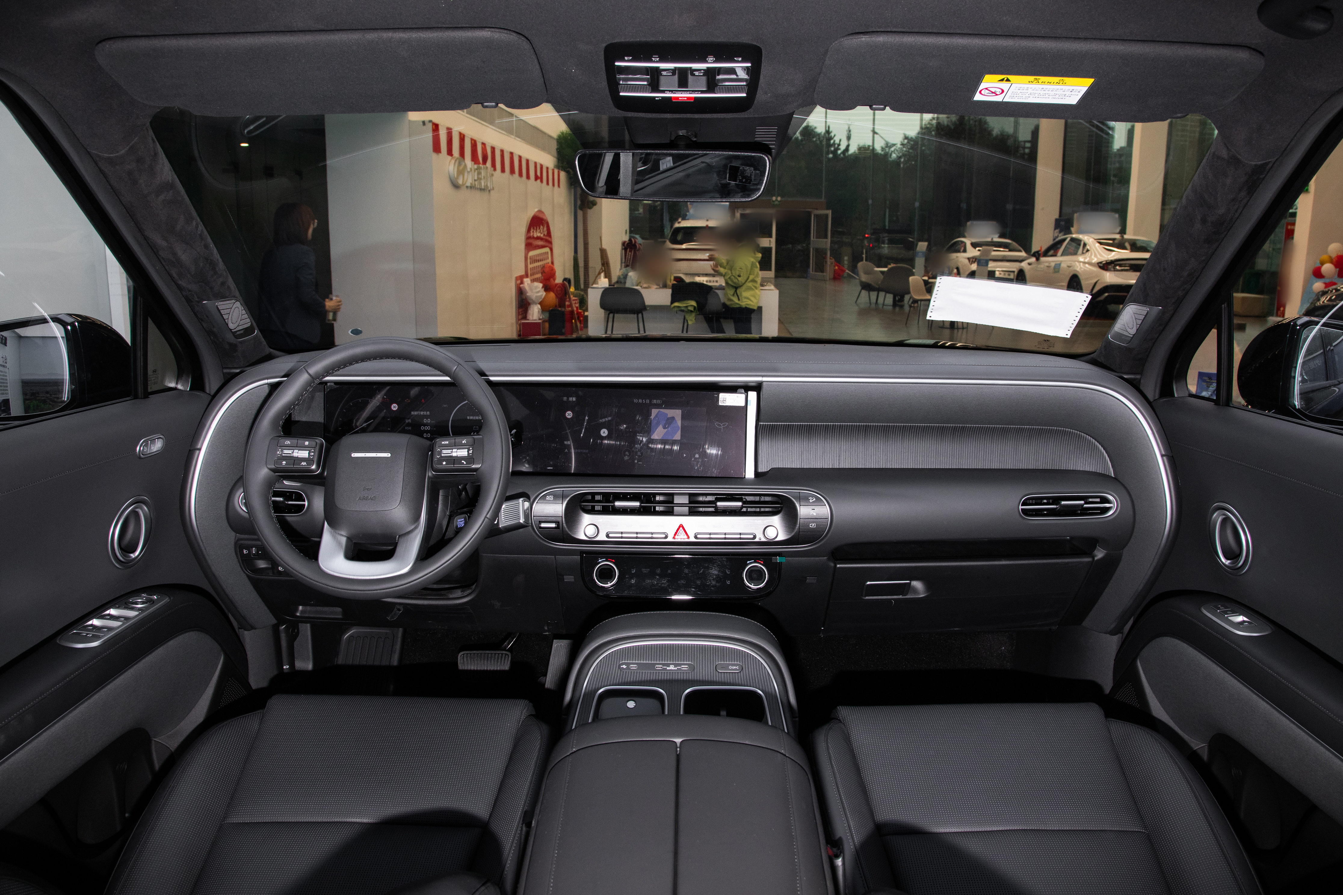 新帕里斯帝实测:六座大七座SUV,谁是全家出行最舒服的?