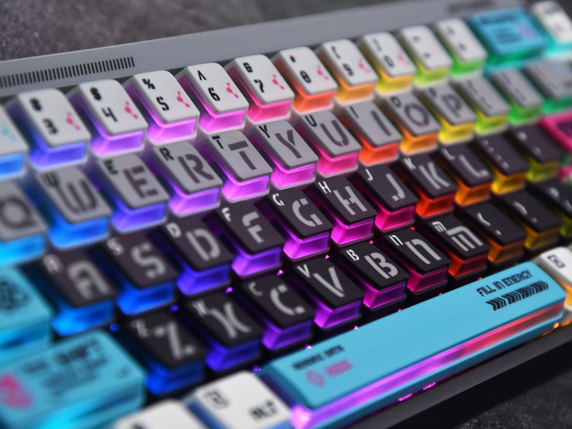 蚂蚁电竞AGK68磁轴键盘评测：0.001mm RT精度的旗舰产品