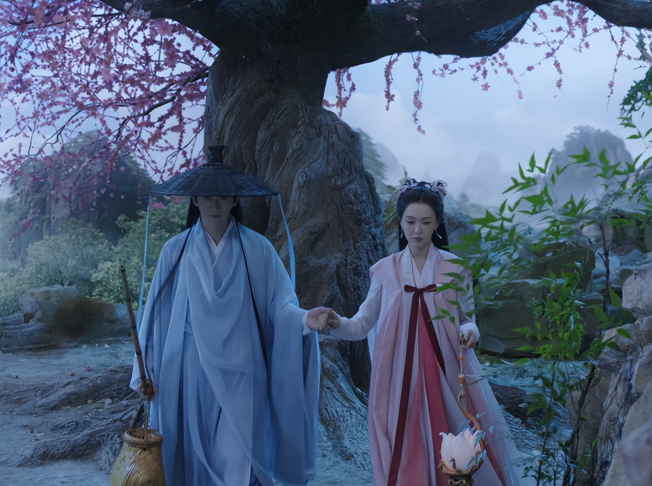 好家伙，唐嫣《念无双》开播就差评不断，观众的弃剧理由竟出奇的一致