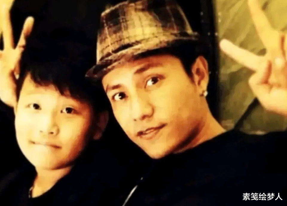 陈坤儿子基因大反转！22岁长相惊现神秘真相，网友急呼：生母身份藏不住了！