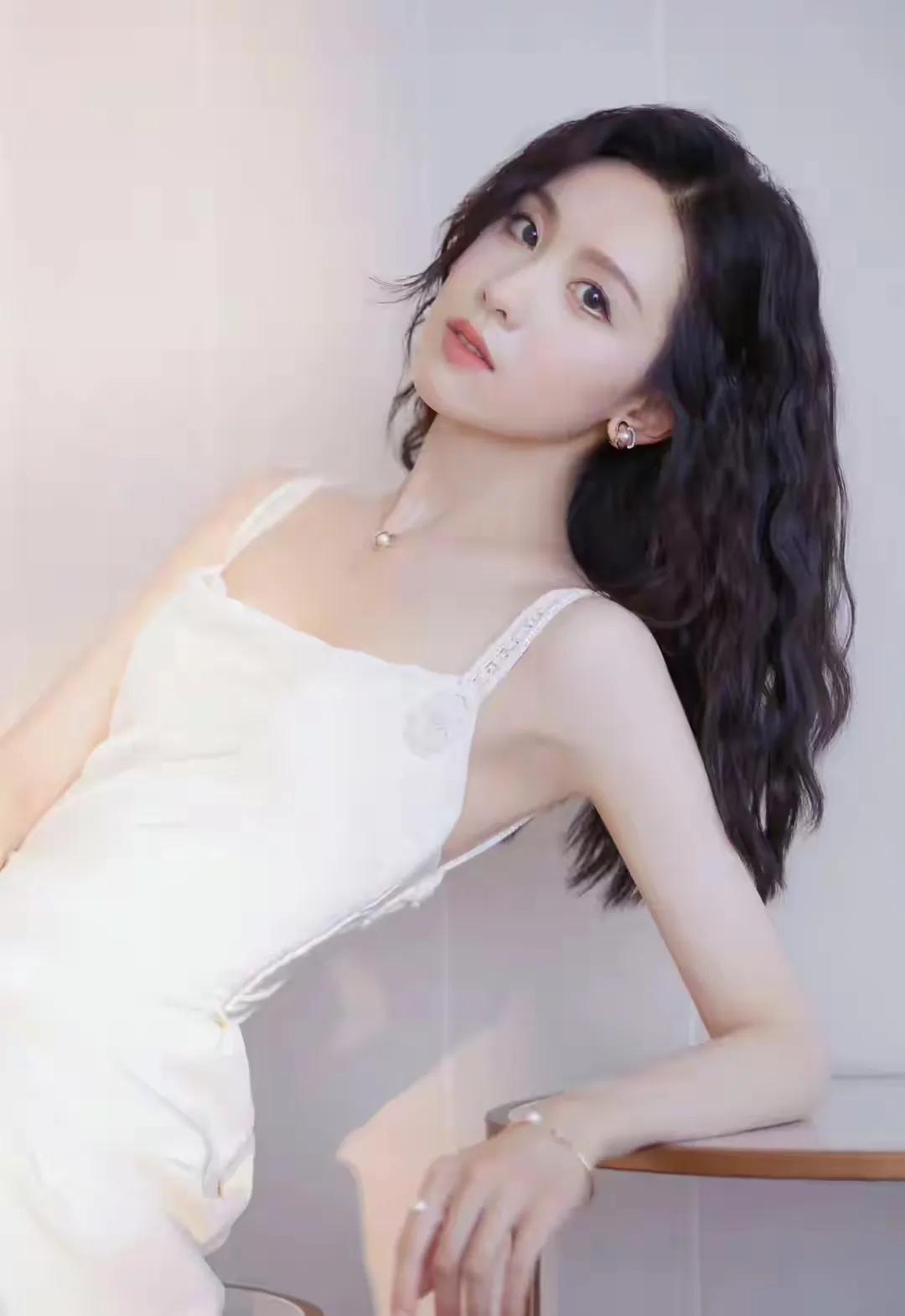 陈都灵:逐光逐梦,演艺路上的坚韧行者!