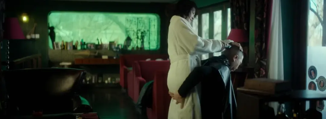 消失的内娱顶流，一回归就炸了