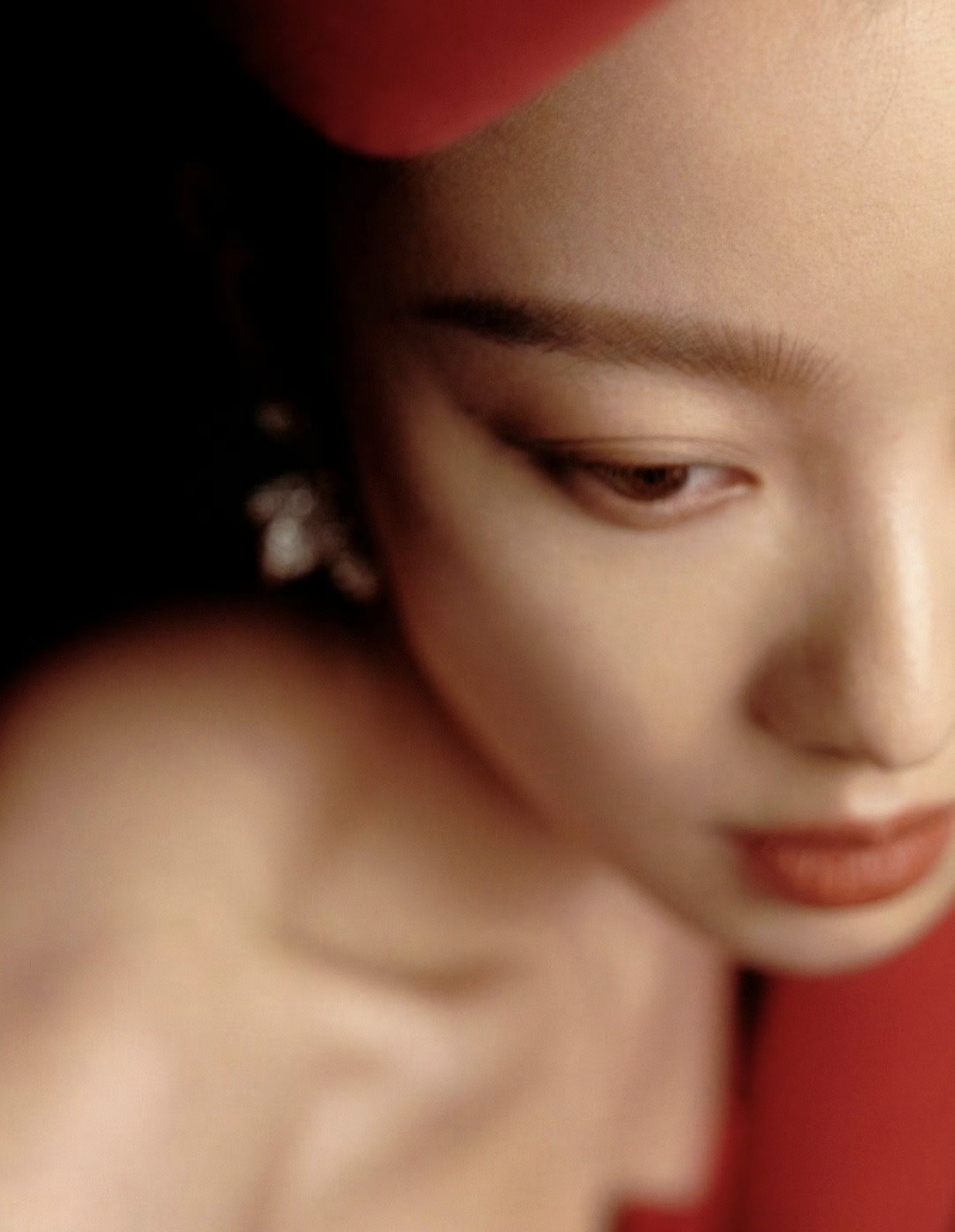 倪妮的“敢穿”大赏，时尚圈的“惊涛骇浪”