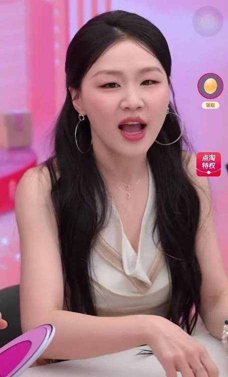 万万没想，金靖突然大火，不是因为演技和作品，而是身材太火辣！