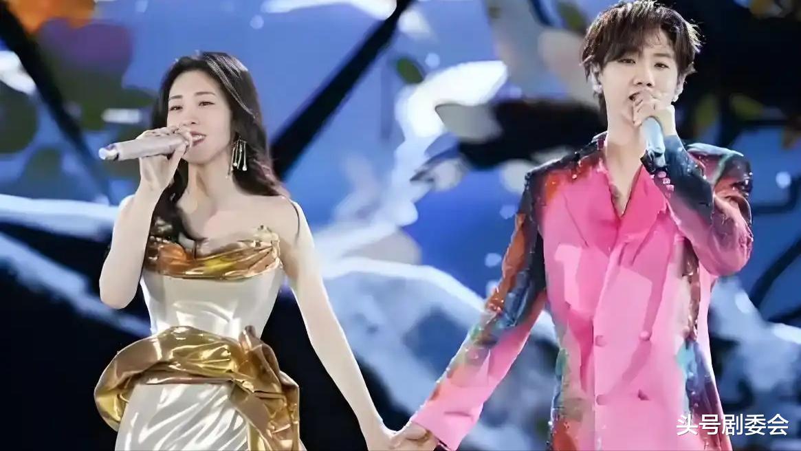 出轨绝交霸凌,连吃三瓜!内娱冷了一个月的场子,终于又热起来了