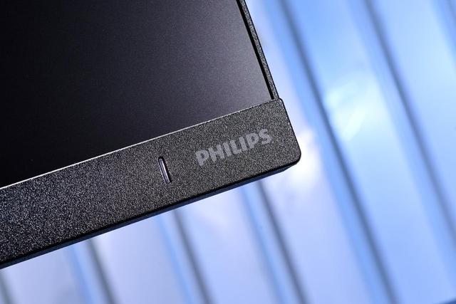 飞利浦EVNIA舒视蓝4.0显示器评测：玩游戏也能同时护眼