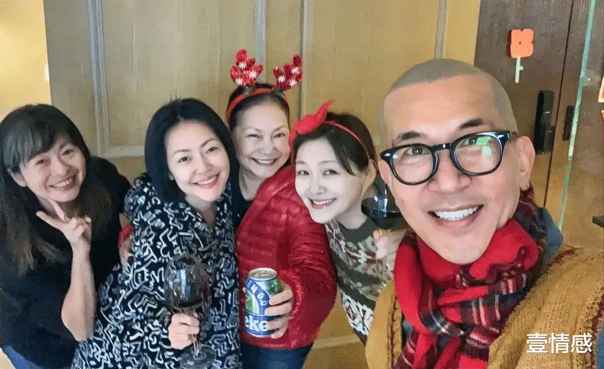 徐家3姐妹童年照曝光,大姐比大小S都漂亮,曾拒绝王伟忠出道邀约